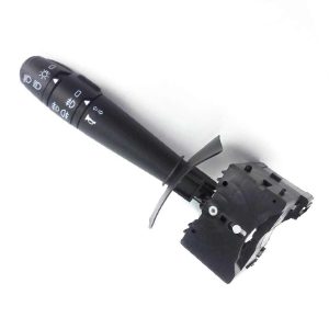 FAR KORNA SİNYAL KOLU LOGAN-SANDERO 1.2-1.4-1.6-1.5 DCİ 09 Ön - Arka Sis lambasi fonksiyonu ile