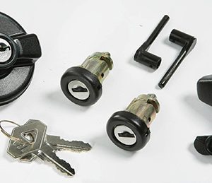 KAPI KİLİT SETİ 3 LÜ SET DEPO KAPAKLI R9 7700795759