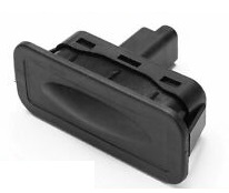 BAGAJ AÇMA BUTONU MEGANE II-III-KANGOO-CLIO IV- LAGUNA III-FLUENCE-CAPTUR 2007- 8200076256
