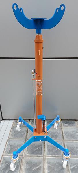 DİKEY ŞANZIMAN KRİKOSU 500kg Ters çevrilebilen başlık Asgari yüksekliği 1130MM Maksimim yükseklik 1960MMM Ters çevrilebilen başlıK Şanzuman yaylar