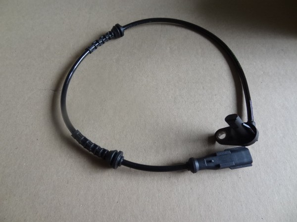 ABS SENSÖRÜ ARKA DACIA DUSTER 1.6 16V-1.5 DCİ 10 479007637R-8200862229