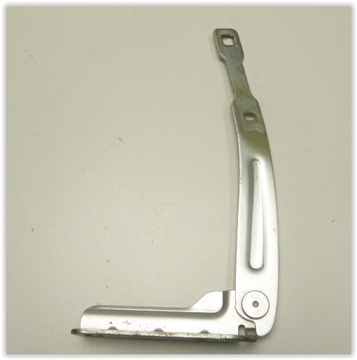 KAPUT MENTEŞESİ SAĞ DUSTER 654007102R
