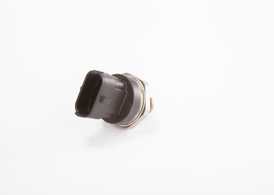 BASINÇ SENSÖRÜ DOBLO-KNG-LGN II-MGN I-II-SCENIC I-II-TRAFIC II 01 1.9-MTJ-DCI 0281002867-0281002788 46779638-7701068387