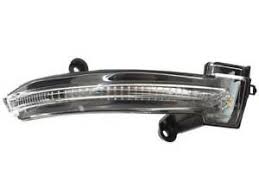 AYNA SİNYAL LAMBASI LED Lİ SAĞ HATCBACK KAPAKLI MEGANE 4 963053102R