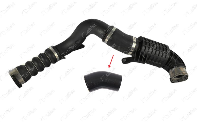 TURBOSARJ HORTUMU SAG BMW B47 F45 F46 F48 F39 . MINI F54 F55 F56 F57 F60 KUCUK